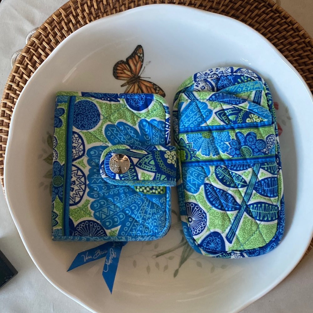 🌻SALE🌻SNAPY WALLEY & DOUBLE EYE GLASSES CASE